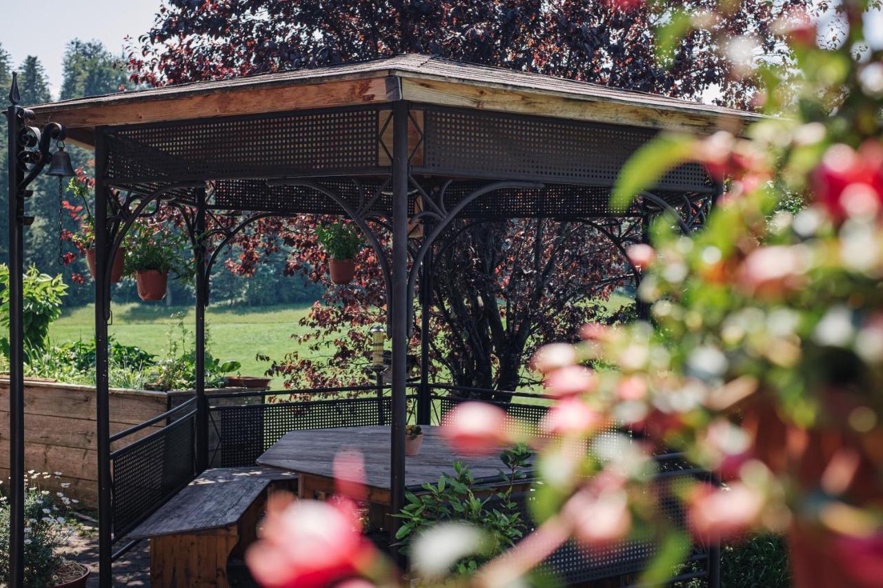 Ferienwohnungen Pension Sonnblick Krumbach  Exteriör bild